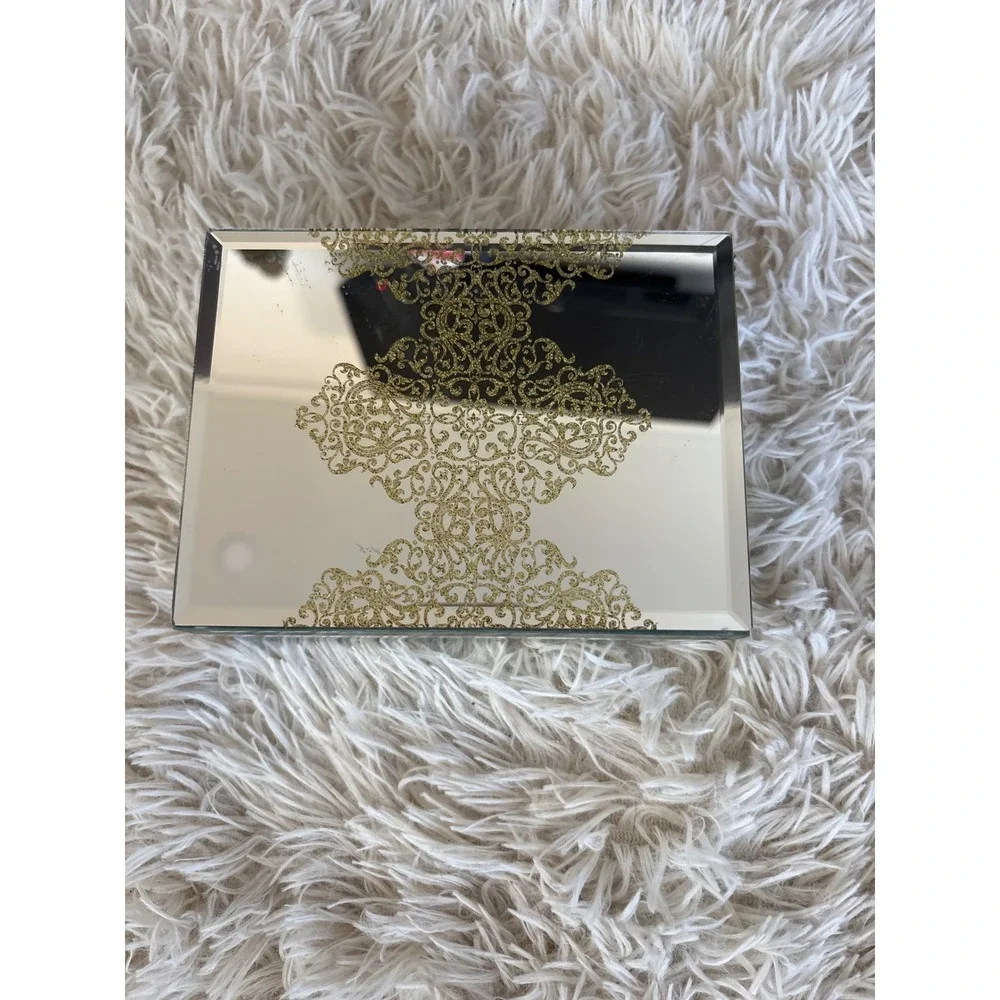 Tahari Beveled Mirrored Jewelry Box Decorative Trinket Gold Pattern‎